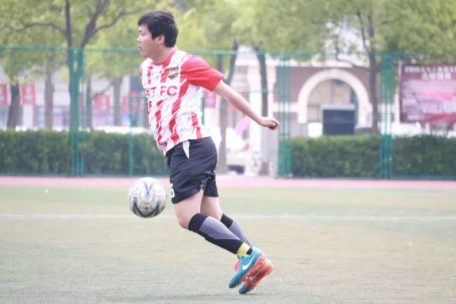 哈利33+15步行者力克热火 华子低迷狼队负绿军