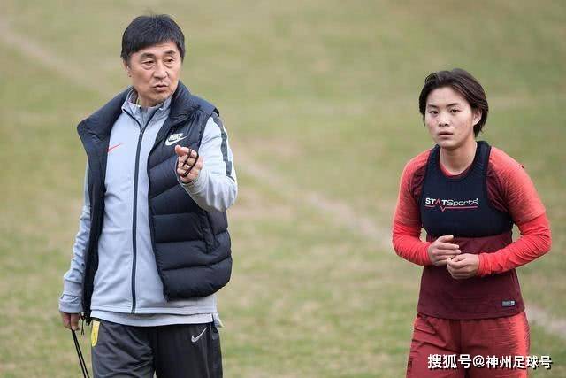 U20球员单轮打入5球 王钰栋登顶射手榜 中超青春风暴